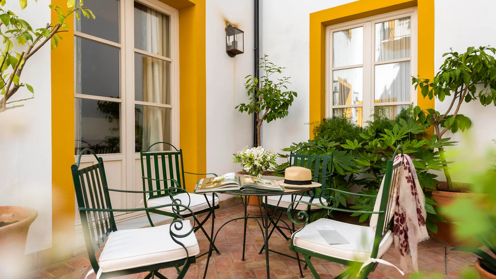 Las Casas De El Arenal Seville Hotel